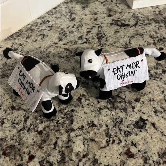 Chick-fil-A Promotional Toy Cow - Picture 1 of 4
